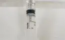 thumbs_syringe-ready-for-stem-cell-therapy