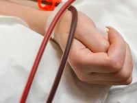eboo-the-dark-dirty-blood-going-out-the-clean-bright-red-blood-going-back-into-patient-ama-regenerative-medicine